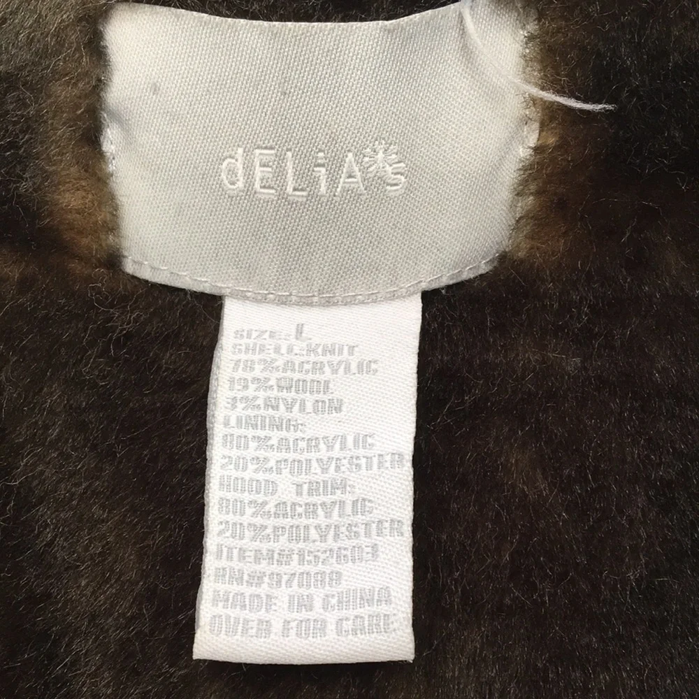dELiA*s Girls Plush Faux Fur Sweater Coat Size 16/18 GREAT Pre-Owned Condition